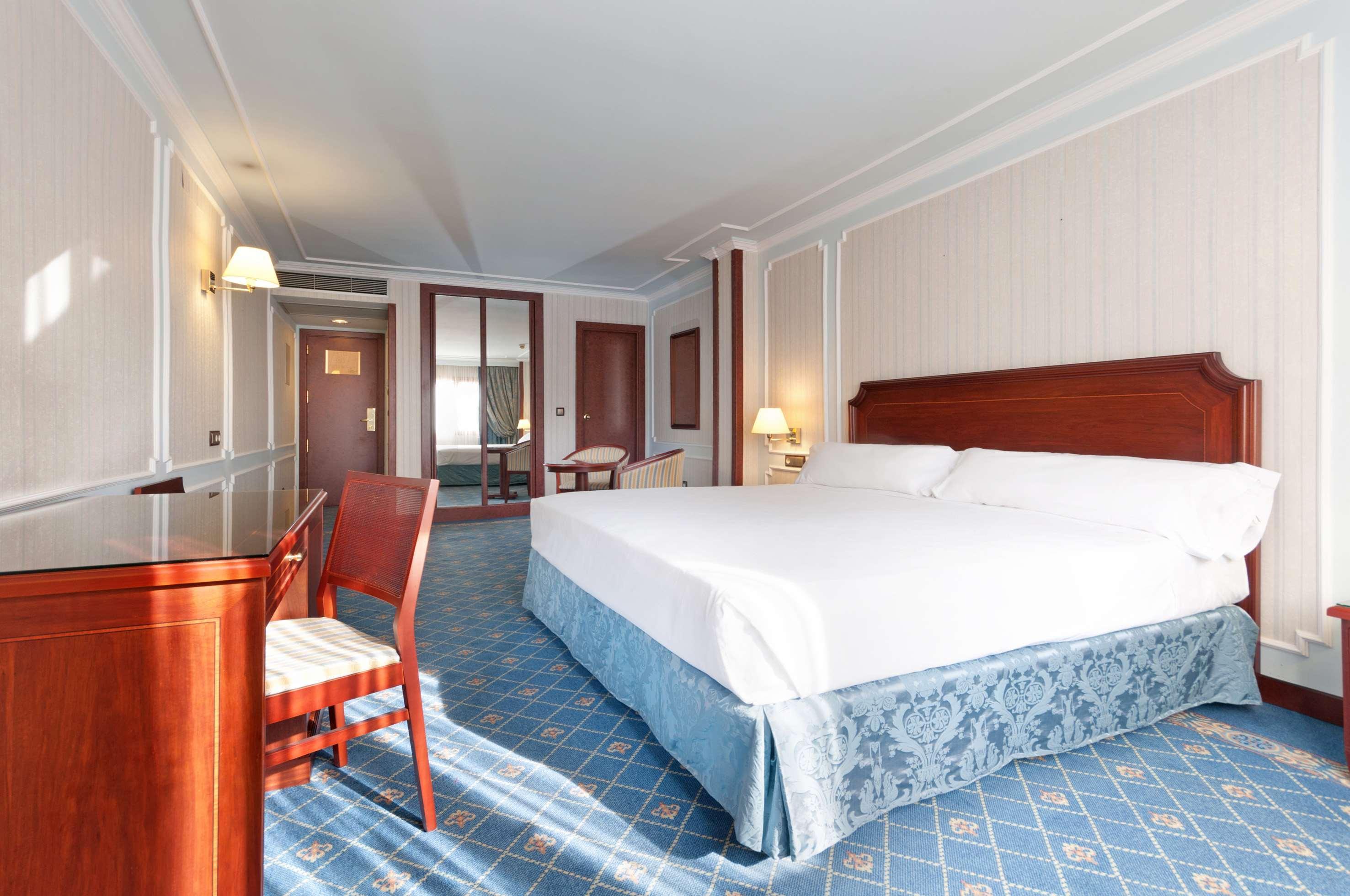 Hotel Madrid Leganes Affiliated By Melia Room photo