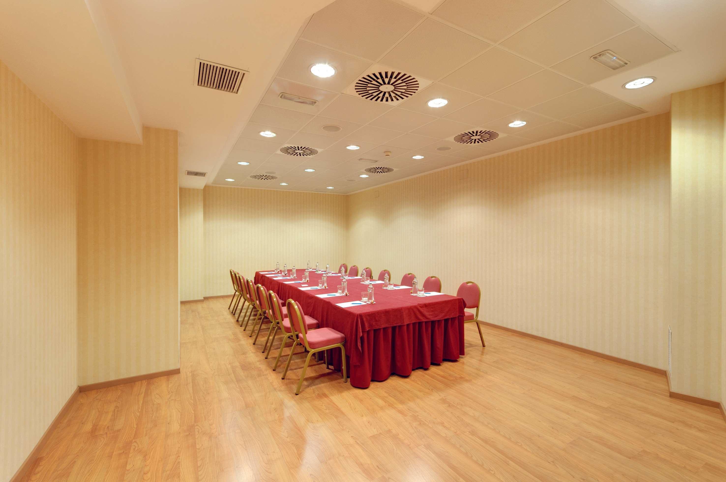 Hotel Madrid Leganes Affiliated By Melia Facilities photo